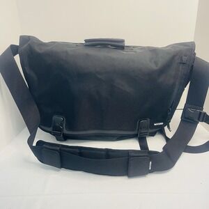 Incase Crossbody Sling Bag Compact Messenger Organizer Travel Adjustable Strap